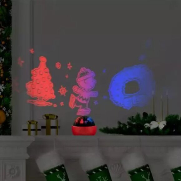 Peanuts LED Rotating Light Show Christmas Projector Scene Charlie Brown Snoopy - Picture 1 of 6